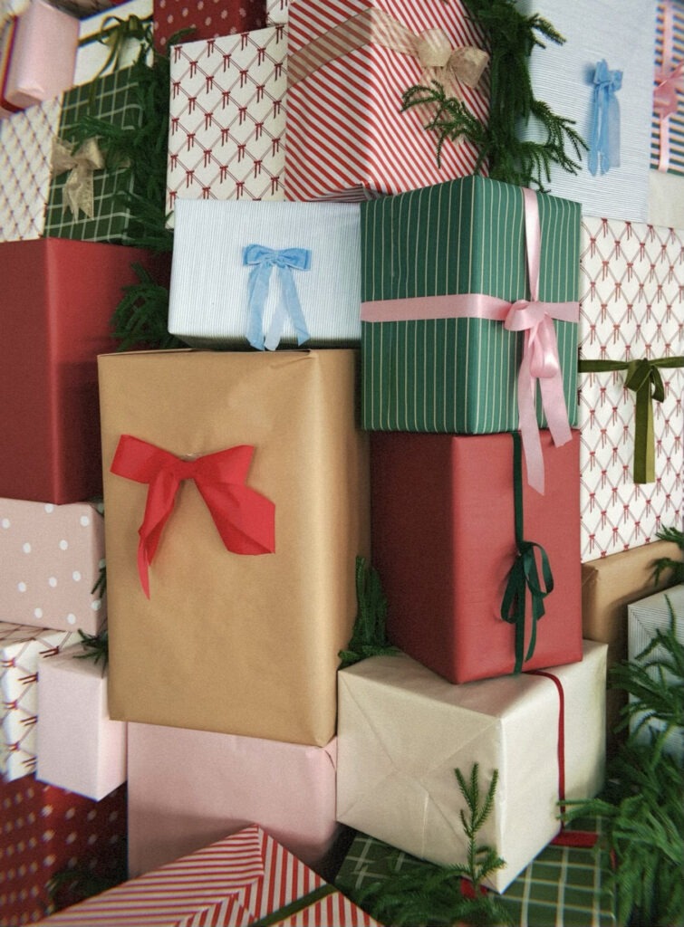 thoughtful gifts for her